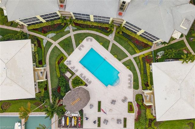 2850 Gulf Shore BLVD N 106, Naples, FL 34103