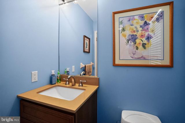 403 SILVER OAK CT, Warwick, PA 18974