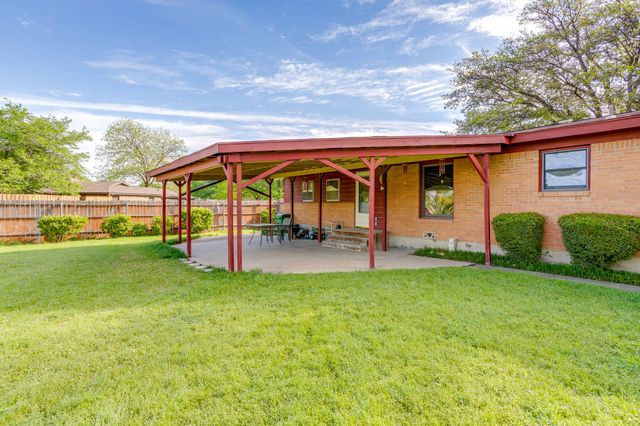 4221 Vance Road, North Richland Hills, TX 76180