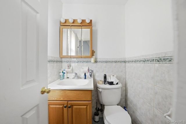 72 Murray Avenue, Yonkers, NY 10704