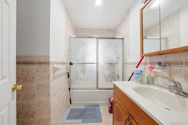 72 Murray Avenue, Yonkers, NY 10704