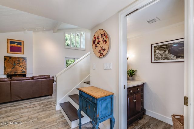 7232 N 14TH Street, Phoenix, AZ 85020