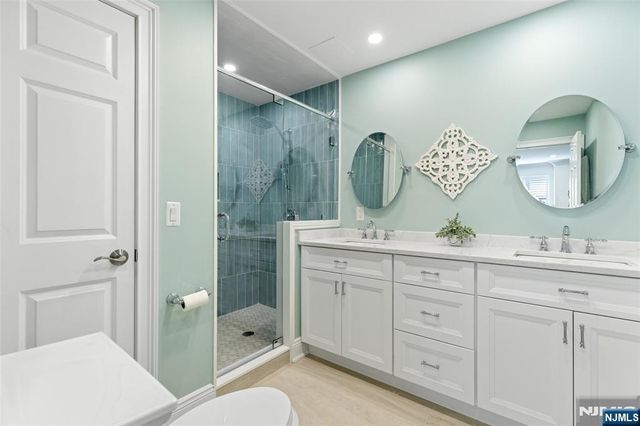 1 Bentley Drive 3, Franklin Lakes, NJ 07417