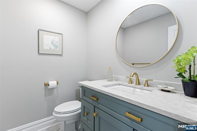 1 Bentley Drive 3, Franklin Lakes, NJ 07417