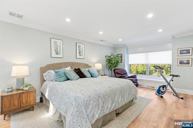 1 Bentley Drive 3, Franklin Lakes, NJ 07417