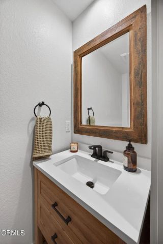 209 Via Antonio, Thousand Oaks, CA 91320