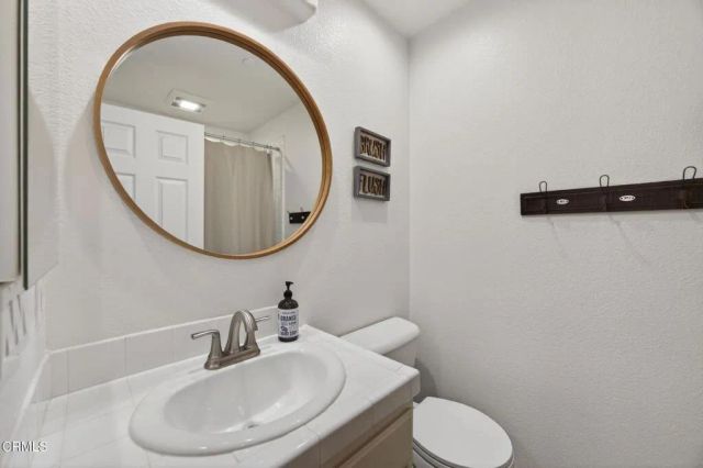 209 Via Antonio, Thousand Oaks, CA 91320