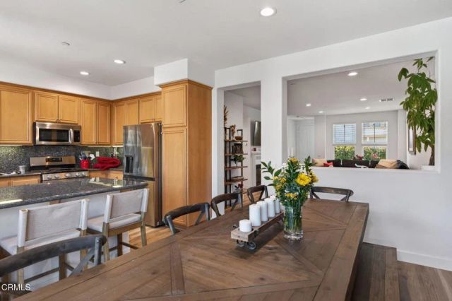 209 Via Antonio, Thousand Oaks, CA 91320