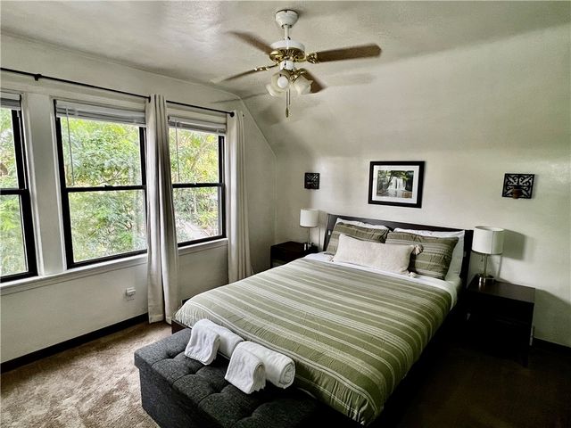 315 Barnes St, Regent Square, PA 15221