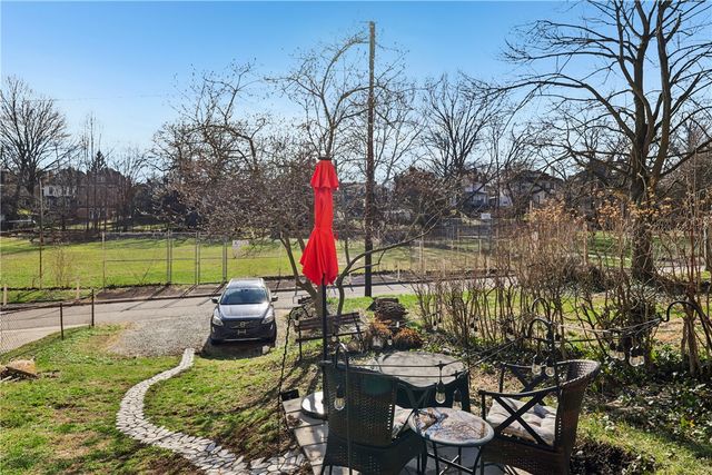 315 Barnes St, Regent Square, PA 15221