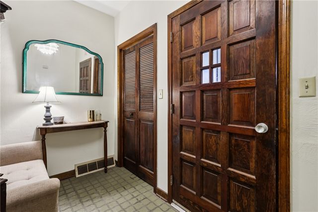 315 Barnes St, Regent Square, PA 15221