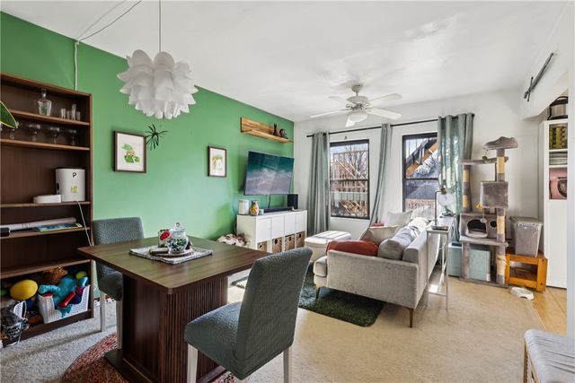 315 Barnes St, Regent Square, PA 15221