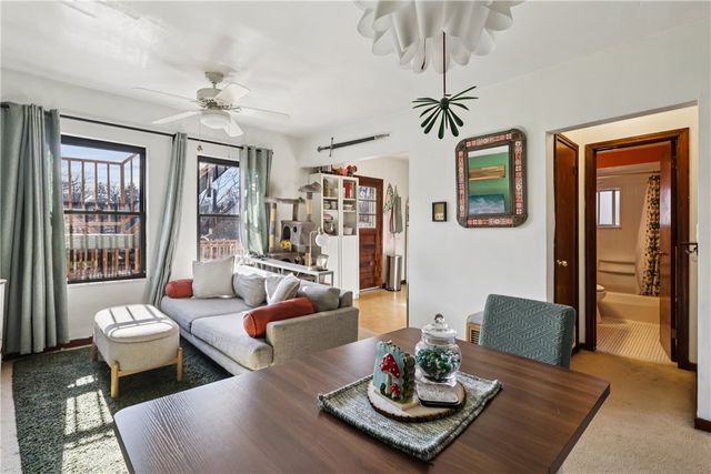 315 Barnes St, Regent Square, PA 15221