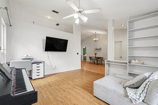 1144 HARDWOOD DRIVE, Valrico, FL 33596