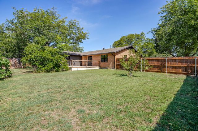6301 Greenfield Road, Fort Worth, TX 76135