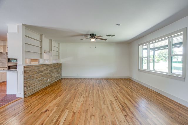 6301 Greenfield Road, Fort Worth, TX 76135