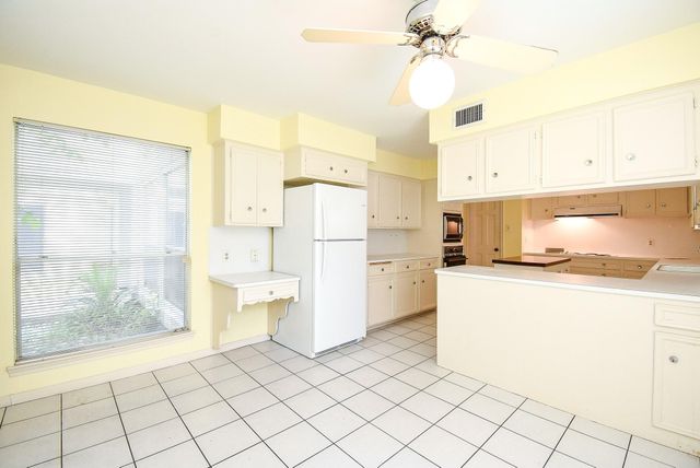3419 Crow Valley Drive, Missouri City, TX 77459