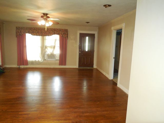 609 W Main Street, Ranger, TX 76470