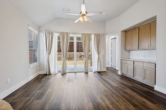 4706 Pin Oak Court, Aubrey, TX 76227