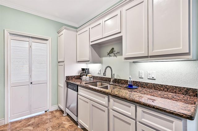 7000 Seawall Blvd 116, Galveston, TX 77551