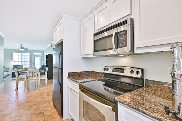 7000 Seawall Blvd 116, Galveston, TX 77551