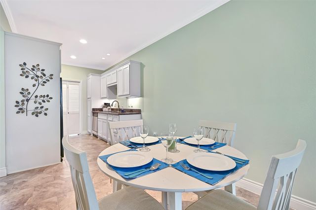 7000 Seawall Blvd 116, Galveston, TX 77551