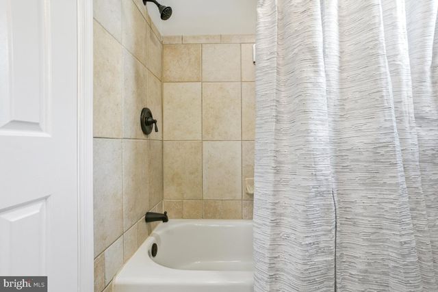 19906 SILVERFIELD DR, Montgomery Village, MD 20886