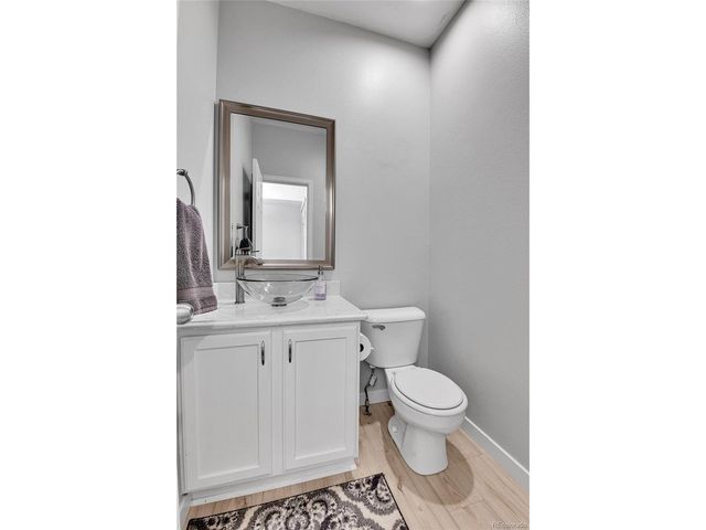 9051 W Phillips Dr, Littleton, CO 80128