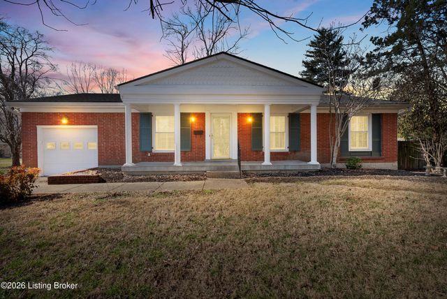 318 Castleview Dr, Louisville, KY 40207