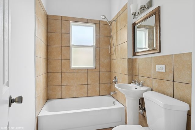 5104 N Austin Avenue 1, Chicago, IL 60630