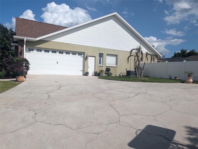 6028 ROLLING VISTA LOOP, Dover, FL 33527