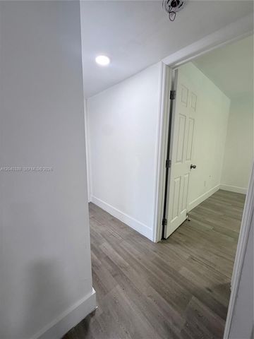 6780 W 2nd Ct 212, Hialeah, FL 33012