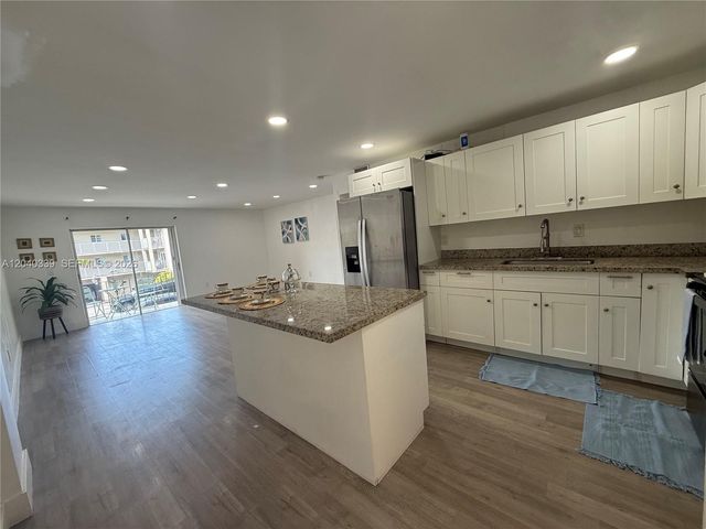 6780 W 2nd Ct 212, Hialeah, FL 33012