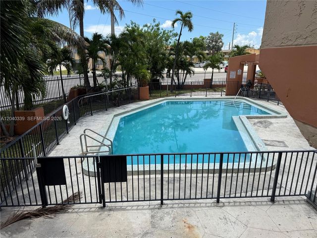 6780 W 2nd Ct 212, Hialeah, FL 33012