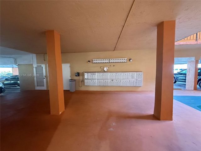 6780 W 2nd Ct 212, Hialeah, FL 33012