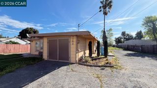 5284 Elm Ln, Oakley, CA 94561