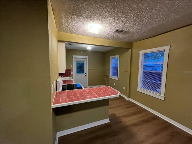 2013 OCEANVIEW PLACE, Tampa, FL 33605