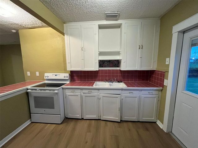 2013 OCEANVIEW PLACE, Tampa, FL 33605