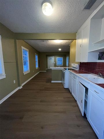 2013 OCEANVIEW PLACE, Tampa, FL 33605