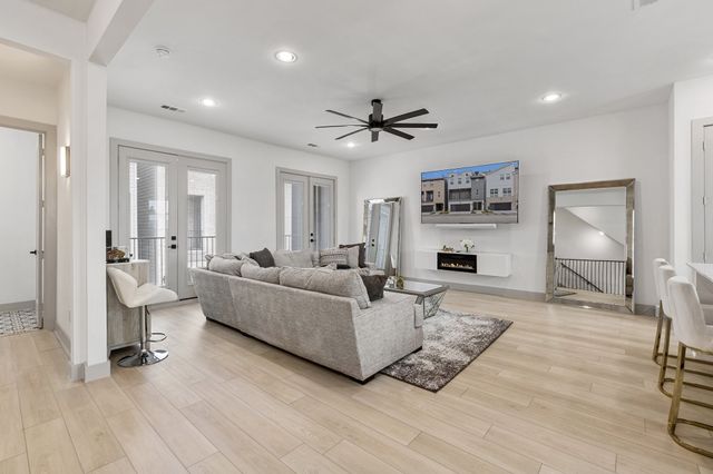 2635 Carmelita Street, Dallas, TX 75212