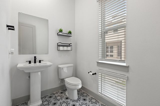 2635 Carmelita Street, Dallas, TX 75212