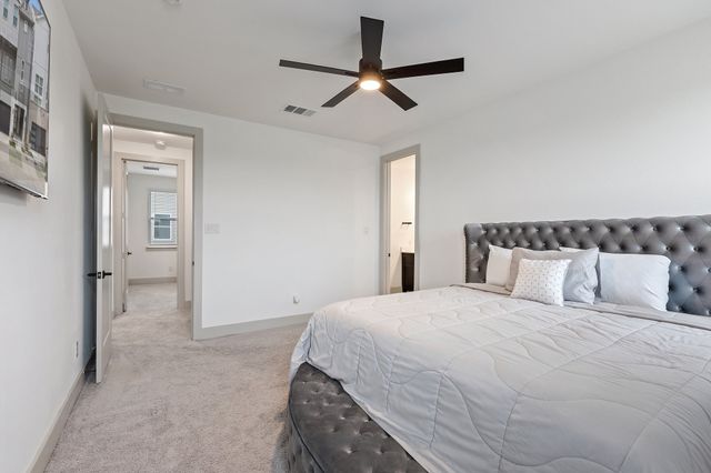 2635 Carmelita Street, Dallas, TX 75212