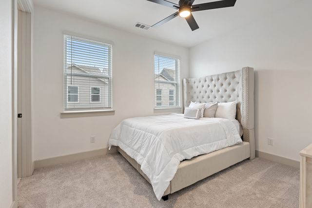 2635 Carmelita Street, Dallas, TX 75212