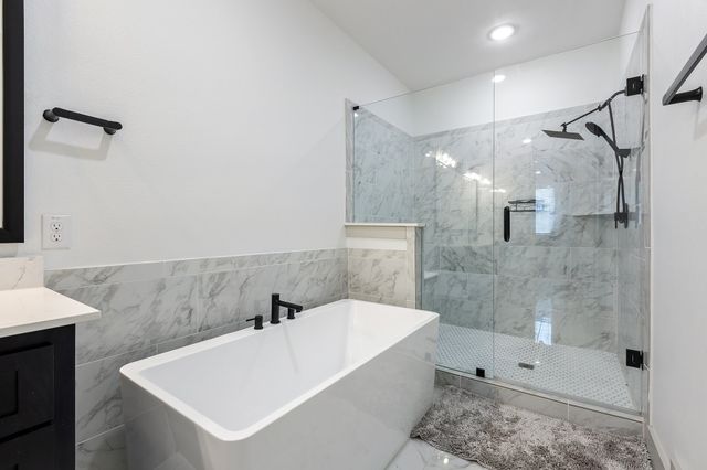 2635 Carmelita Street, Dallas, TX 75212