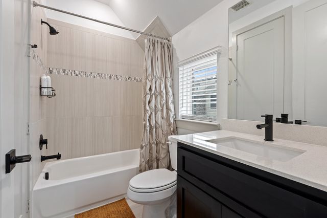 2635 Carmelita Street, Dallas, TX 75212