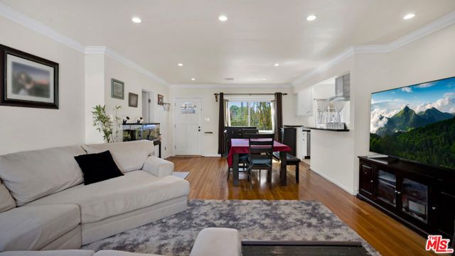 3104 Military Avenue, Los Angeles, CA 90034