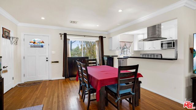 3104 Military Avenue, Los Angeles, CA 90034