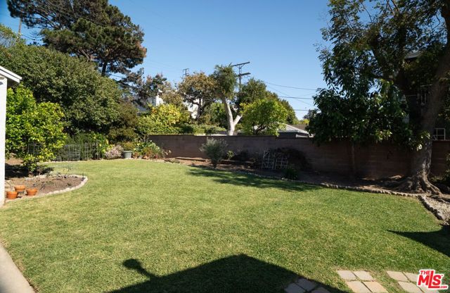 3104 Military Avenue, Los Angeles, CA 90034