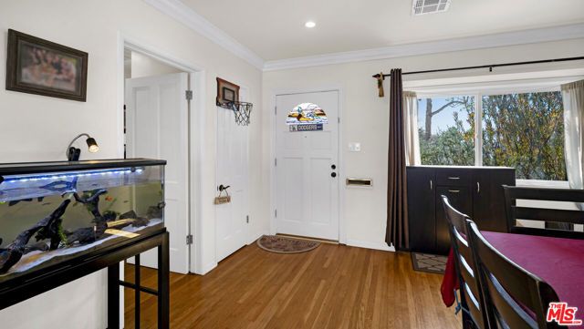 3104 Military Avenue, Los Angeles, CA 90034