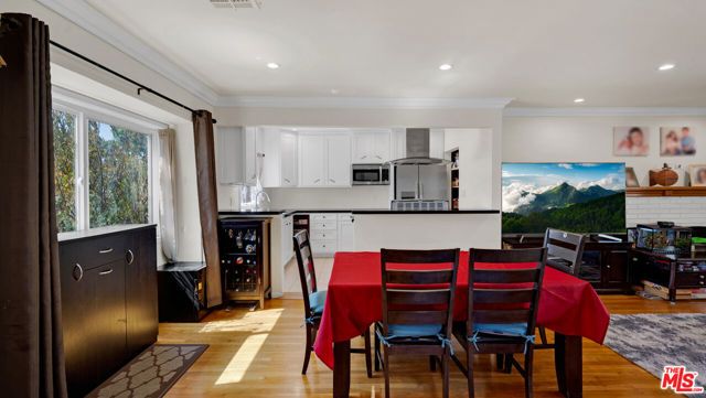 3104 Military Avenue, Los Angeles, CA 90034